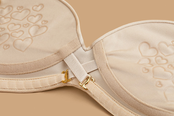 The Upbra Cleavage Control Straps